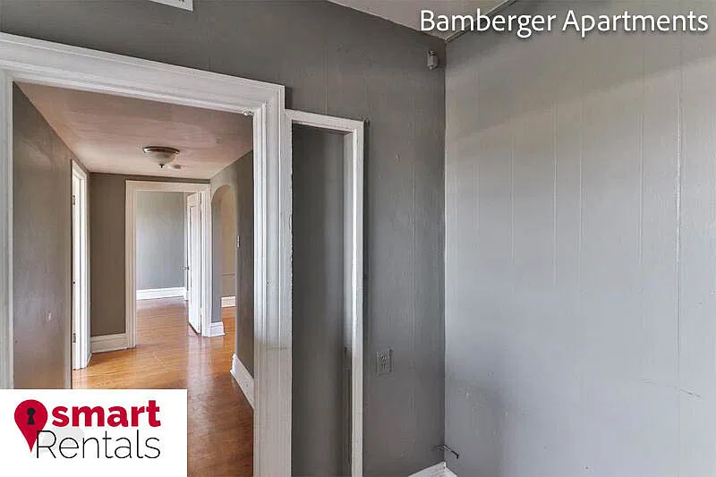 3858 Bamberger — Photo 3