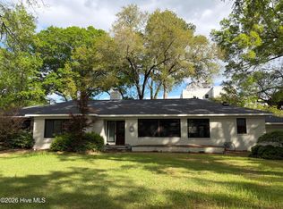 1041 E Rock Spring Rd, Greenville, NC 27858