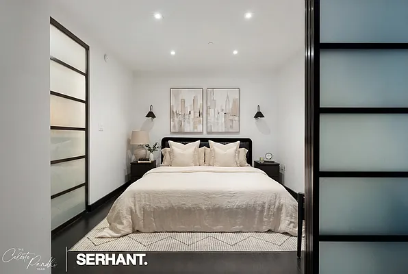Bedroom, photo 1