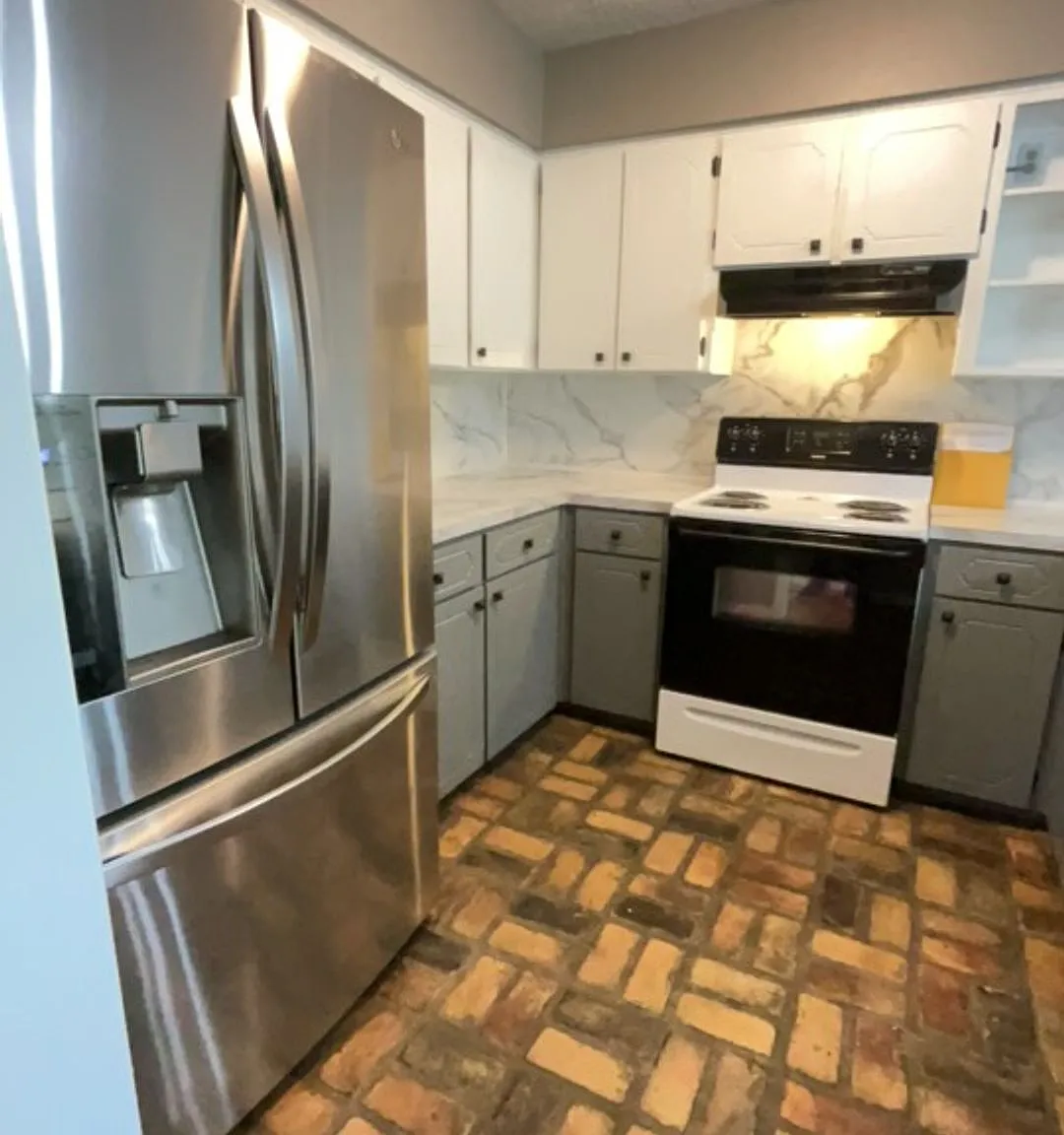 2 bed, 1040 sqft, $1,150 — Photo 4