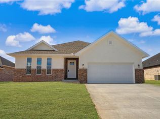 231 Kristen Ln, Centerton, AR 72719