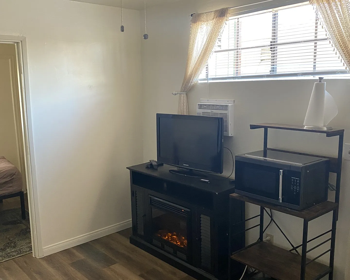 1 bed, $1,590 — Photo 3