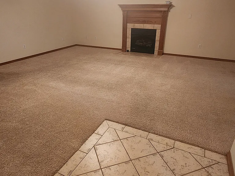 1848 Crestview Cir — Photo 5