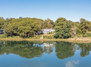 28 S Midway Rd, Shelter Island, NY 11964