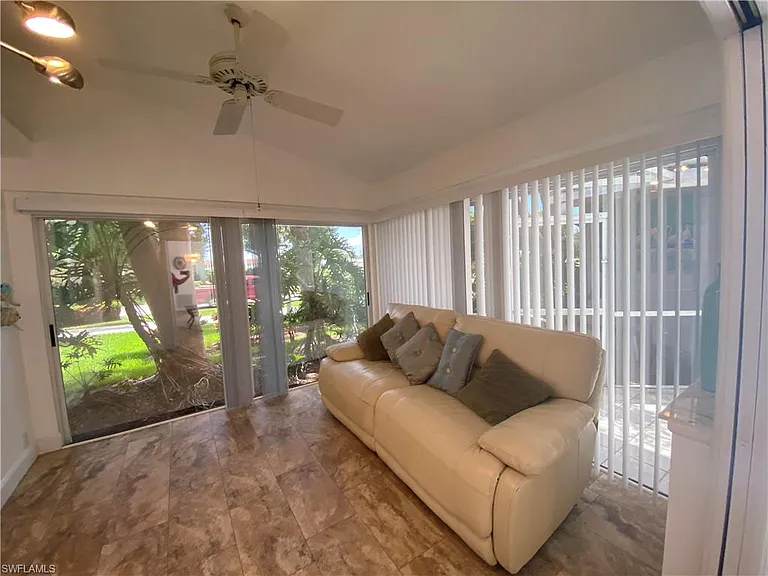 14805 Crooked Pond Ct — Photo 35