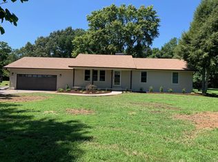 1005 Willoughby Rd, Paris, TN 38242