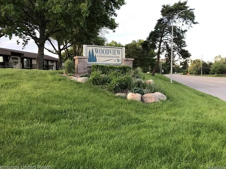 7640 Woodview St #1 — Photo 23