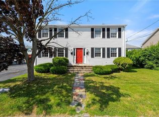 40-42 Agnes St, East Providence, RI 02914