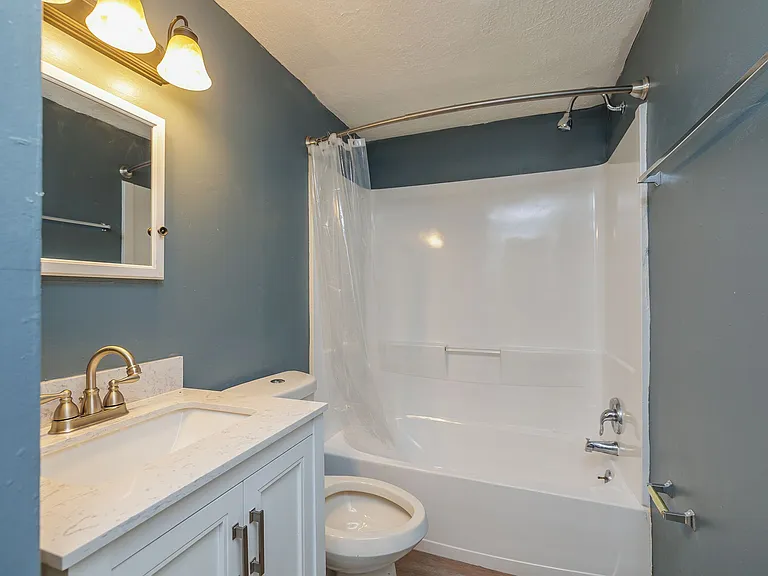 163 E Bridge St #203 — Photo 21