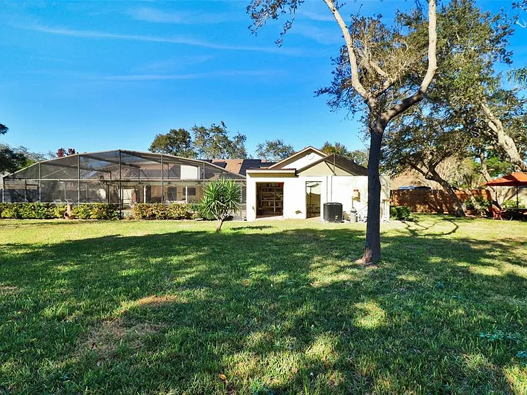 4318 Woodtree Ln — Photo 45