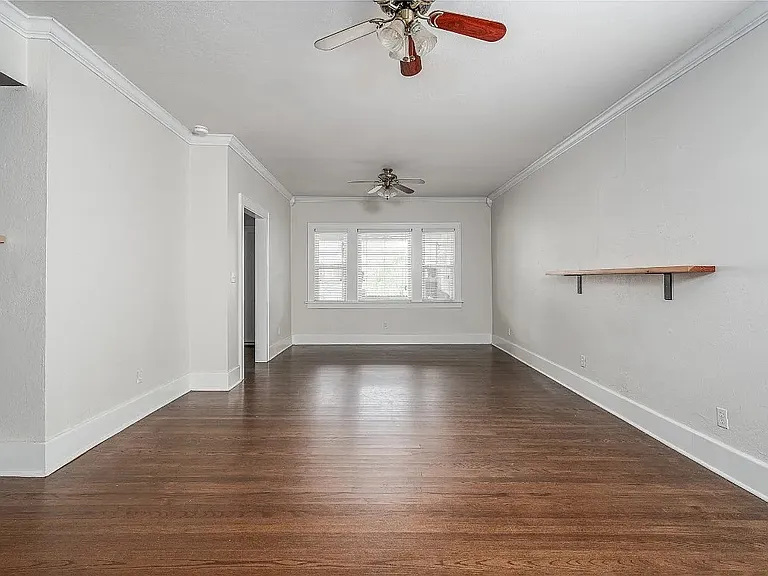 1413 NW 19th St — Photo 3