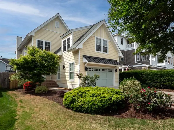 204 62nd St, Virginia Beach, VA 23451