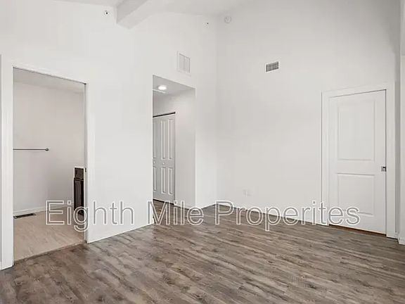 3rd image of 1276 Pierce St #1276