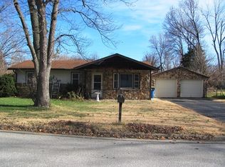 104 Eastwood Dr, Collinsville, IL 62234