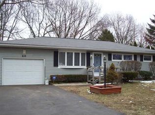 610 Marsh Rd, Pittsford, NY 14534