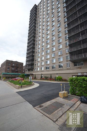 1st image of 11818 Union Tpke APT 10L