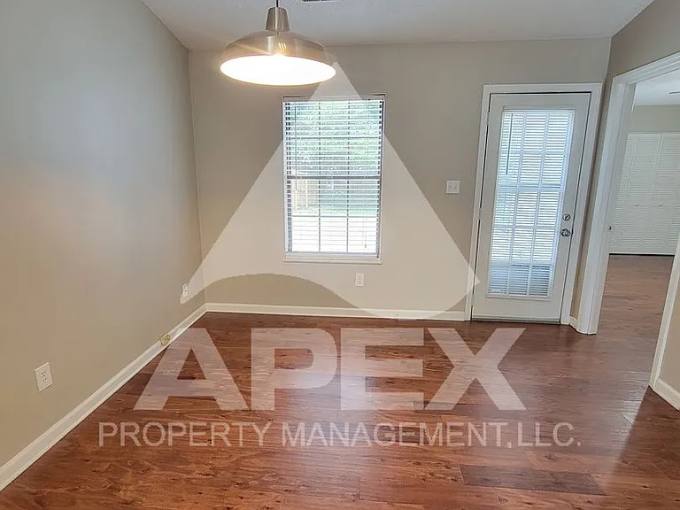 2030 Countryhill Ln — Photo 12