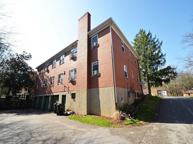 2nd image of 5562 Beechmont Ave