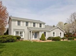 1386 N Silo Ridge Dr, Ann Arbor, MI 48108