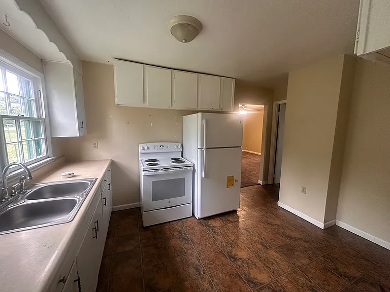 505 Glendale Ave — Photo 24