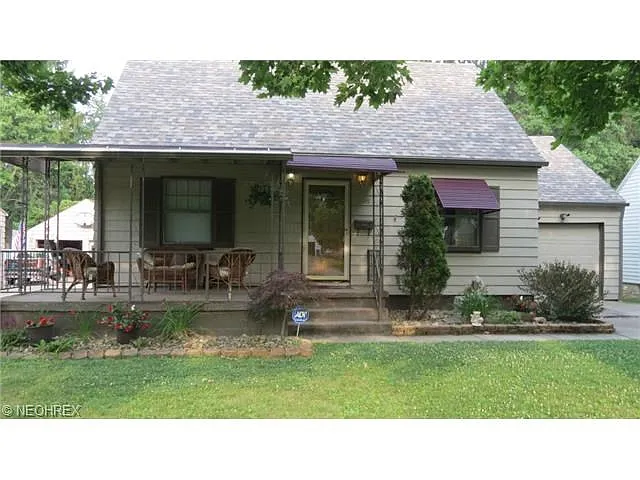 1798 Drexel Ave NW photo 1