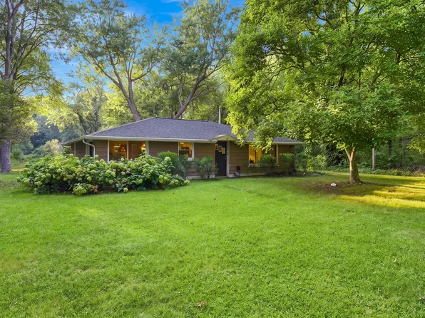 4292 Pier Rd, Benton Harbor, MI 49022