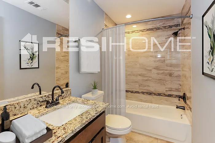 2708 Chestnut Ave — Photo 5