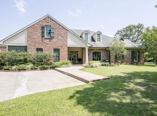 9029 Redwood Rd, Abbeville, LA 70510