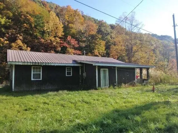 16541 Turnpike Rd, Summersville, WV 26651