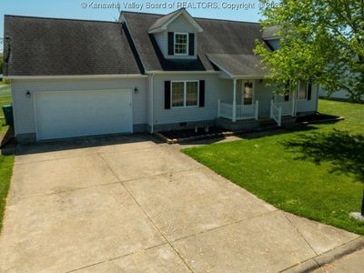 88 Seattle Slew Dr, Evans, WV, 25241