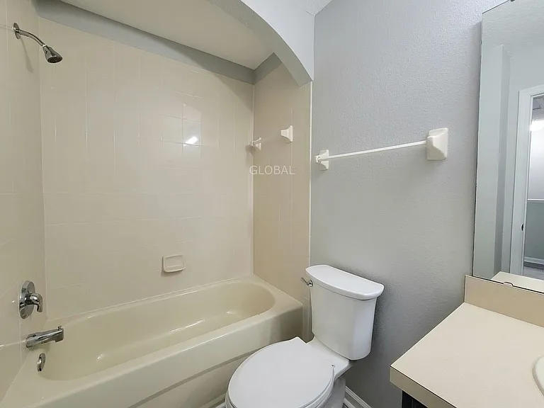 10254 Park Commons Dr — Photo 11
