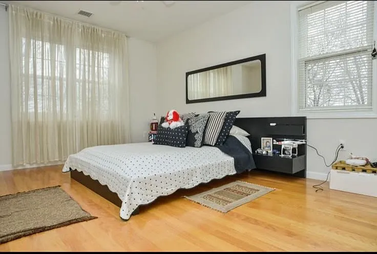 25 Myrtle St #25 — Photo 2