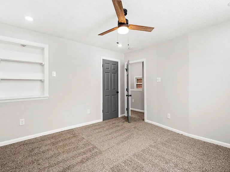 122 Kirk Ave — Photo 11