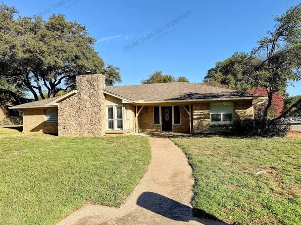 4501 Trowbridge Dr, Arlington, TX 76013