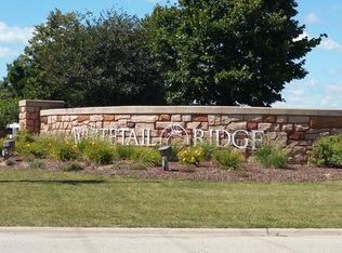 5781 Whitetail Ridge Dr, Yorkville, IL 60560