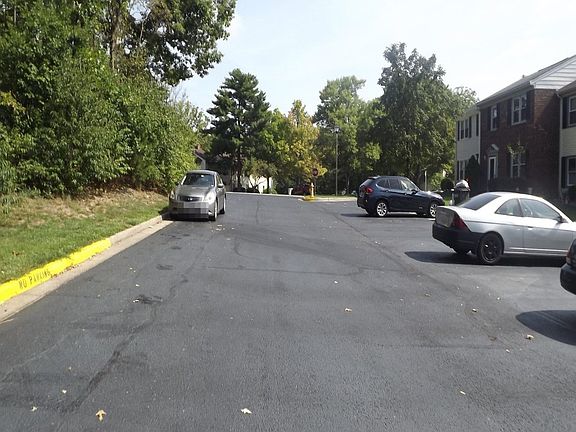 5th image of 2909 Lexington Ct