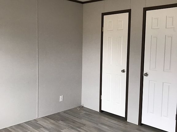 4th image of 750 S Holmes Dr #183