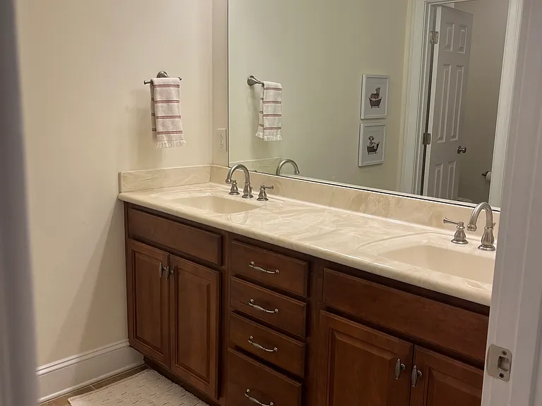 342 Devane St — Photo 11