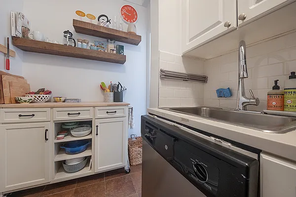 Rented by Rita S Citrin, LREB | media 18