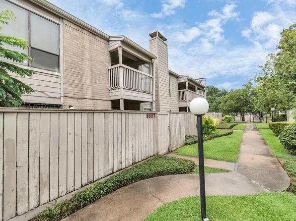 9557 Pagewood Ln #9557, Houston, TX 77063
