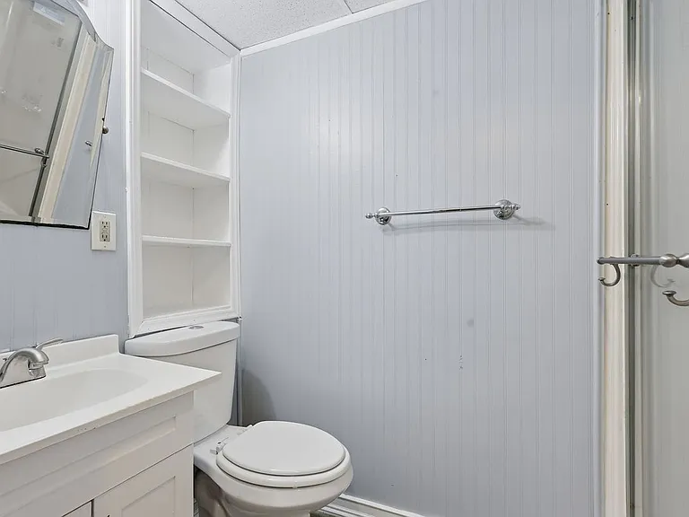 11259 Edgewood Dr — Photo 16