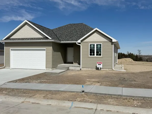 809 W S St, McCook, NE 69001