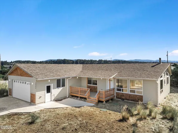 2005 NW Marineview Dr, Waldport, OR 97394