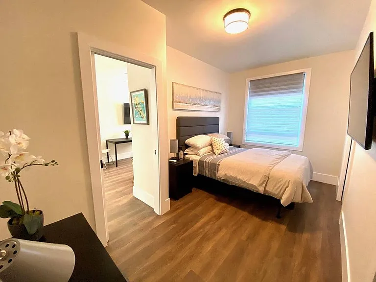 155 W Santa Clara St — Photo 1