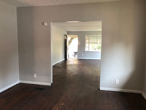 4th image of 1117 N Huey St