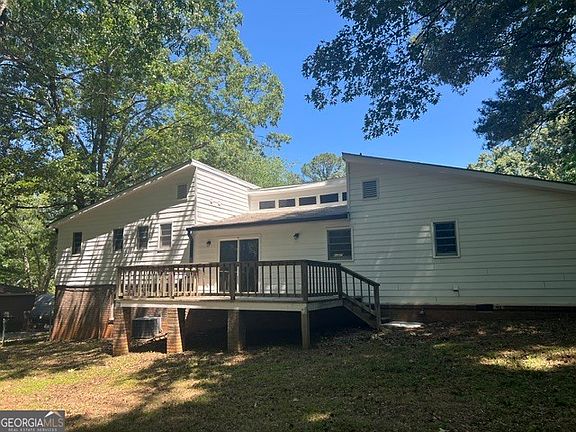 2nd image of 6061 Ridge Way