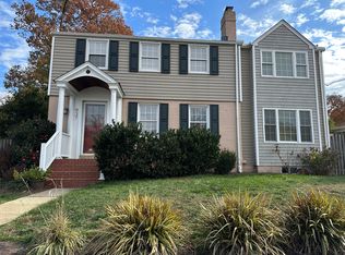 937 N Lebanon St, Arlington, VA 22205