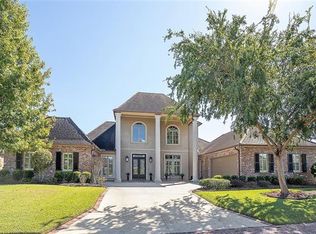 19443 Pebble Beach Dr, Baton Rouge, LA 70809