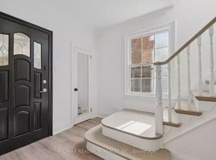 6 Woodvale Cres #1A, Toronto, ON M4C5N5