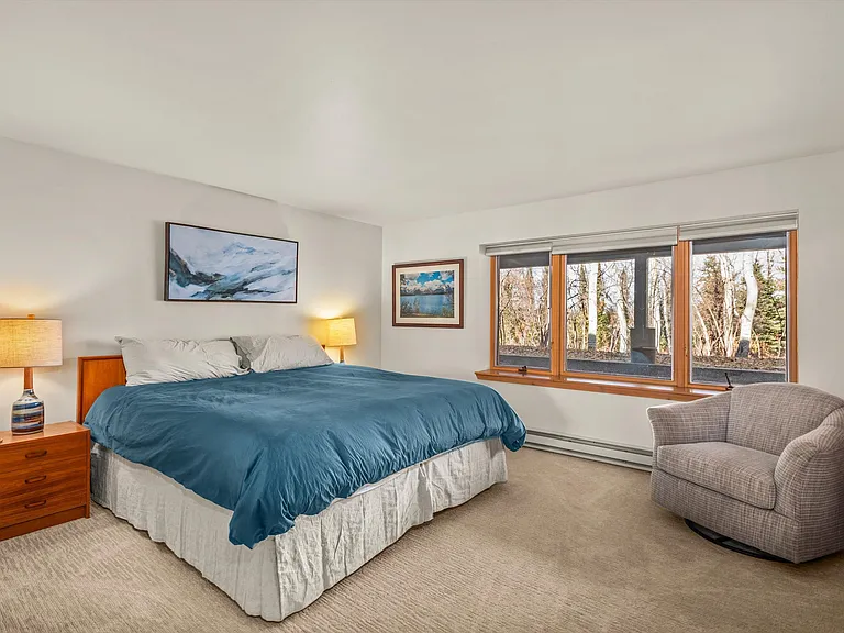 28 Larkspur Ln — Photo 20